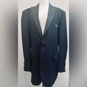 Classic Black Men's Tuxedo